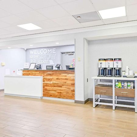 מרלינד הייטס Hampton Inn St. Louis - Westport מראה חיצוני תמונה