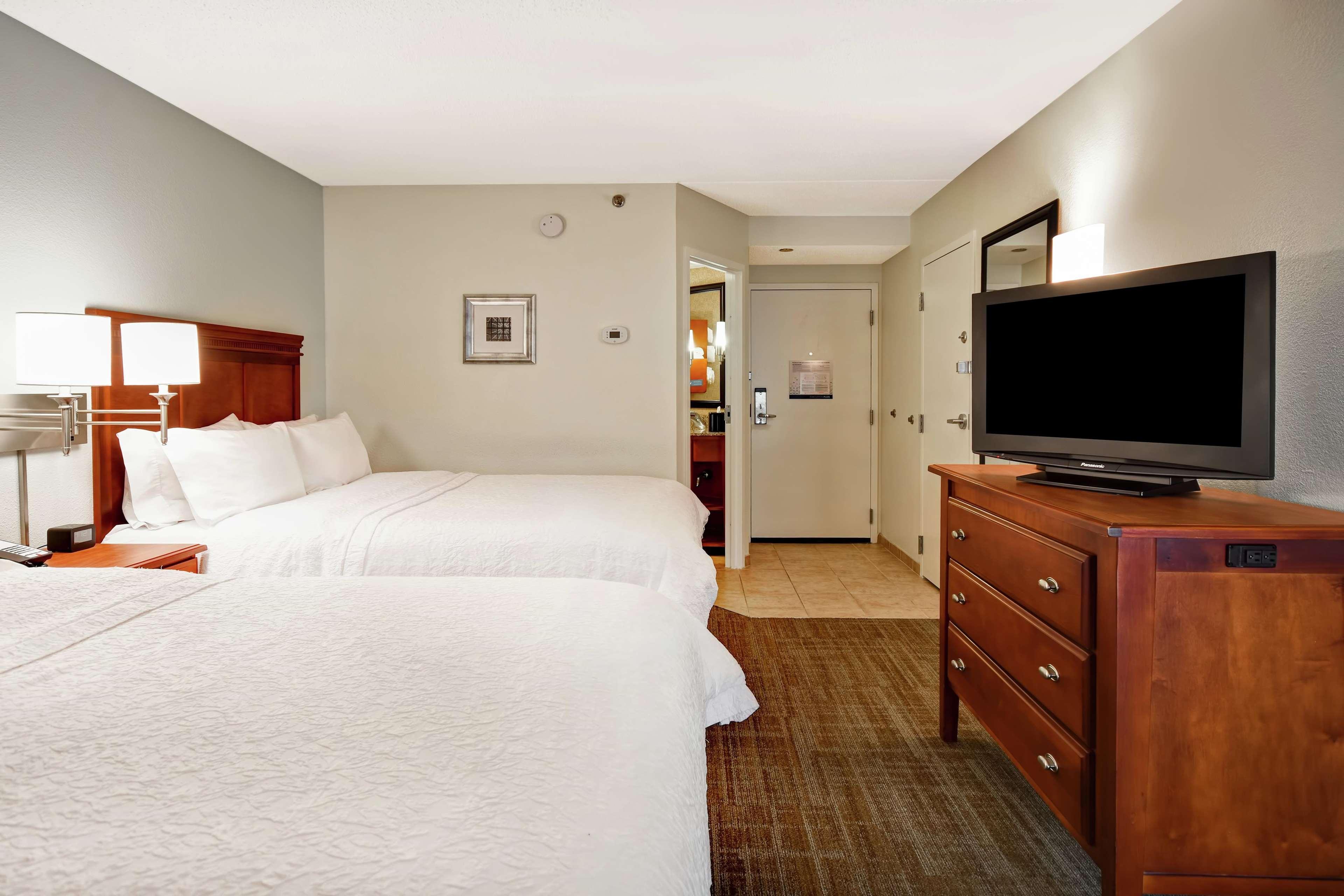 מרלינד הייטס Hampton Inn St. Louis - Westport מראה חיצוני תמונה