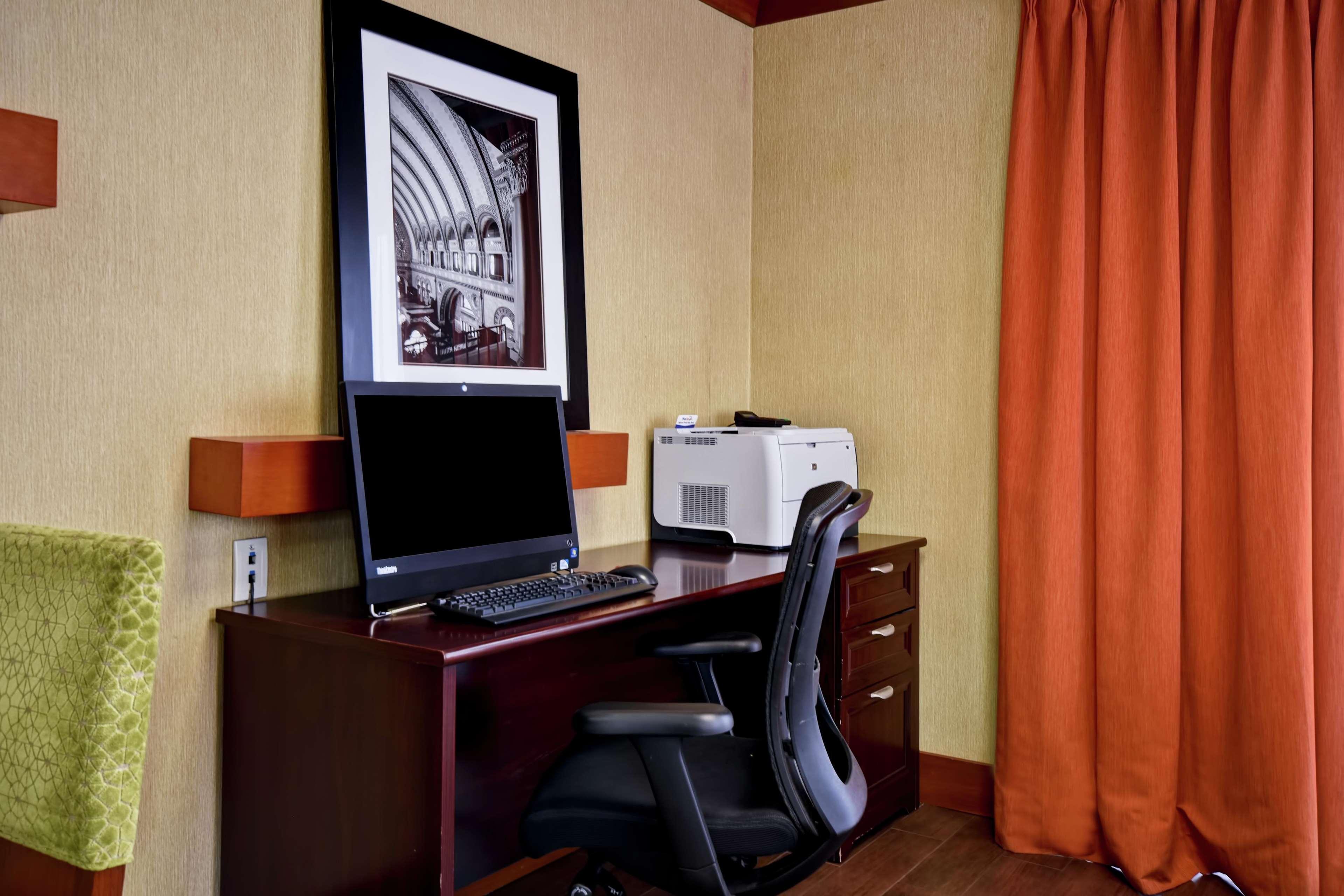 מרלינד הייטס Hampton Inn St. Louis - Westport מראה חיצוני תמונה