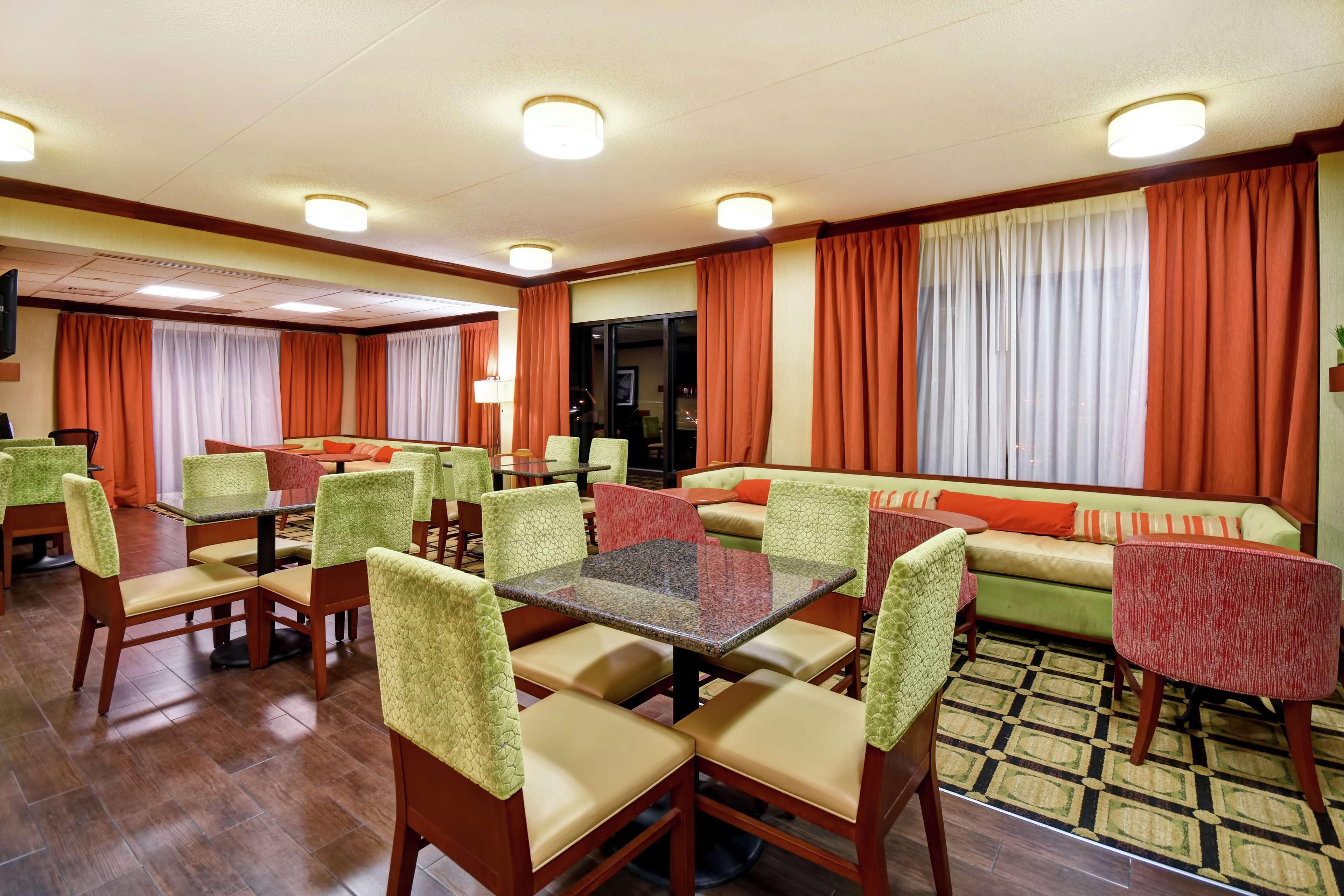מרלינד הייטס Hampton Inn St. Louis - Westport מראה חיצוני תמונה