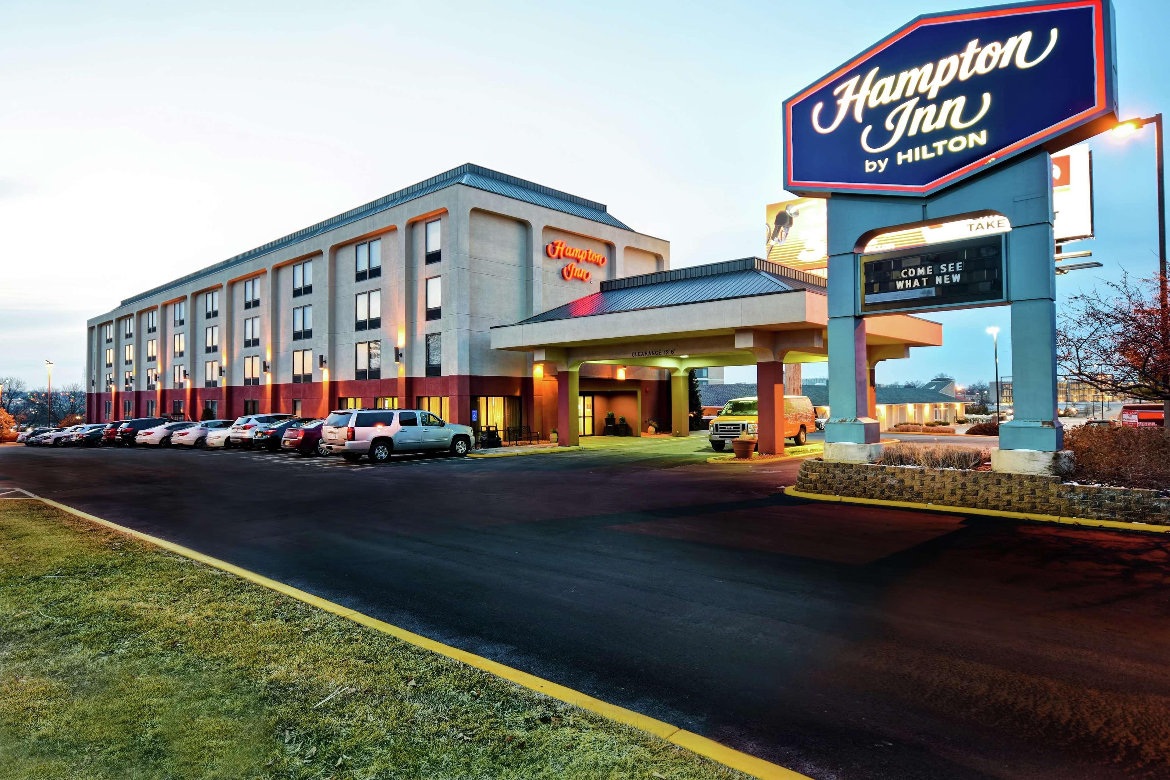 מרלינד הייטס Hampton Inn St. Louis - Westport מראה חיצוני תמונה