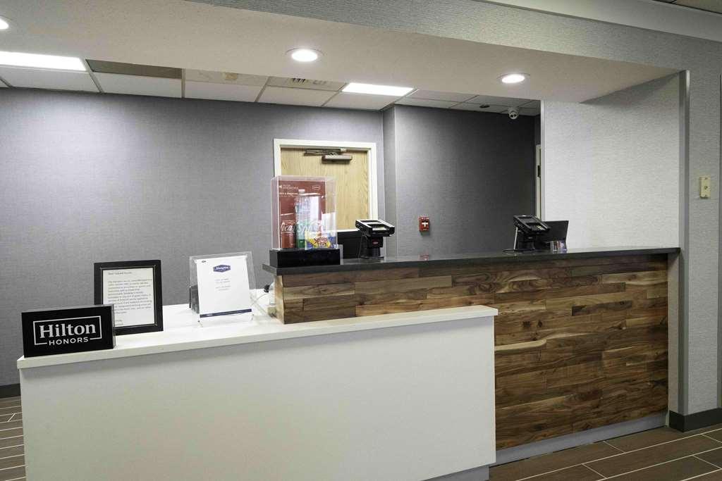 מרלינד הייטס Hampton Inn St. Louis - Westport מראה חיצוני תמונה