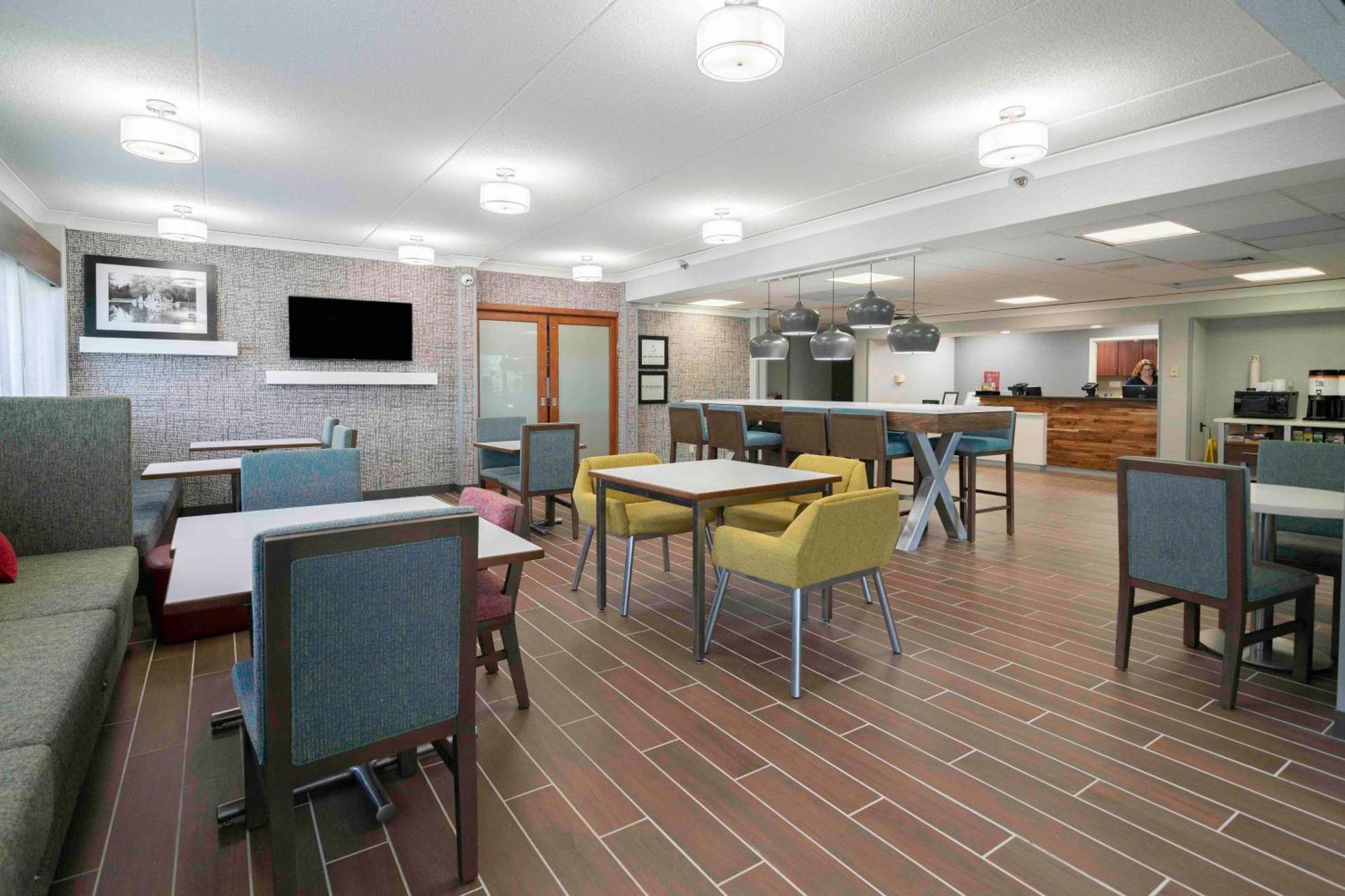 מרלינד הייטס Hampton Inn St. Louis - Westport מראה חיצוני תמונה